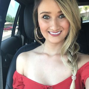 Meet your Posher, Carol